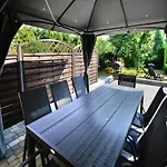 Дом отдыха Large, Comfortable With A Terrace Колобжег